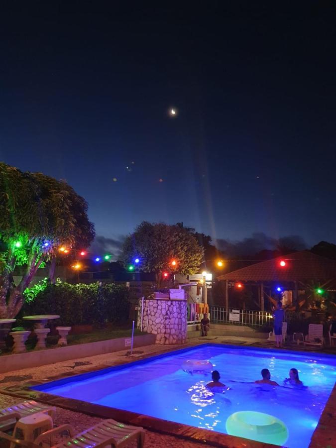 Bonito Hi Hostel E Pousada Bagian luar foto