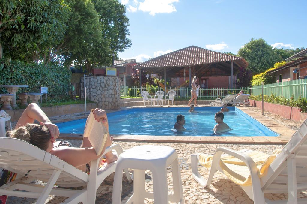 Bonito Hi Hostel E Pousada Bagian luar foto