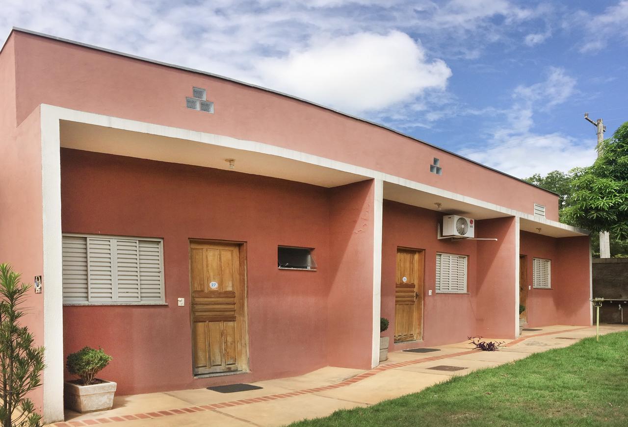 Bonito Hi Hostel E Pousada Bagian luar foto